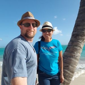 Meet your Posher, Dustin